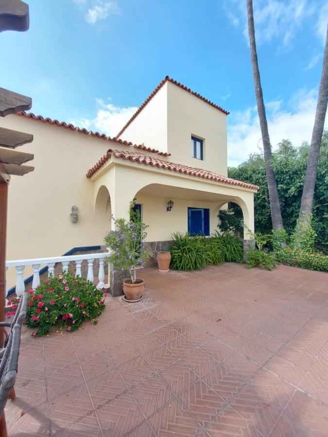 Villa Udilla อาโรนา ภายนอก รูปภาพ
